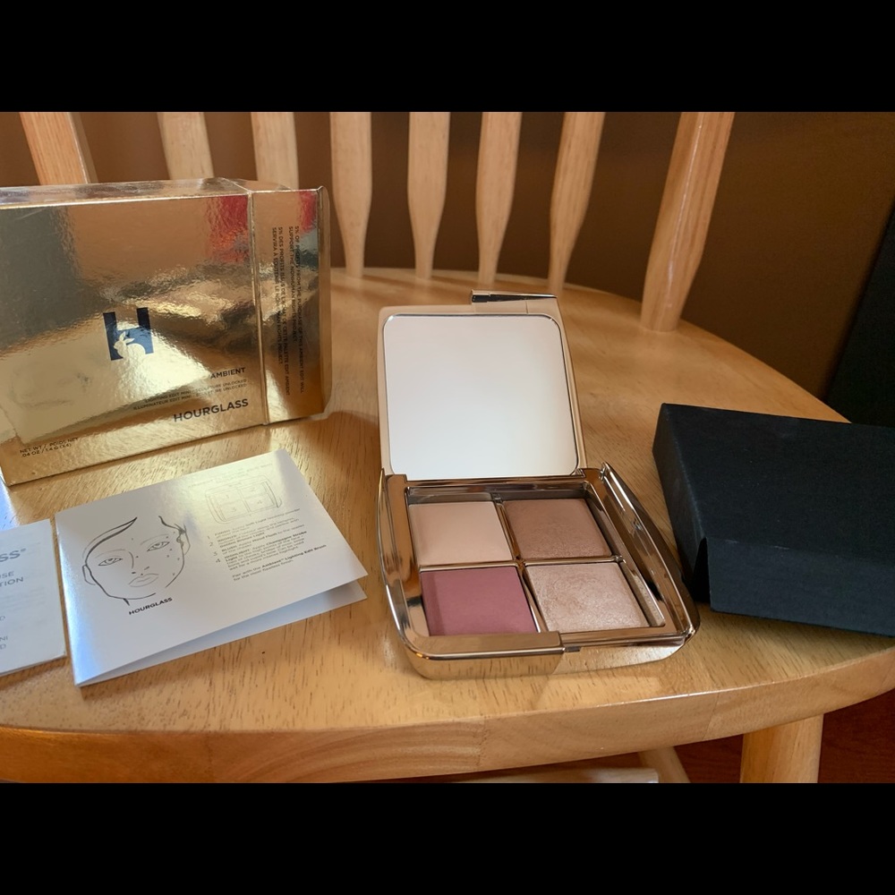 BNIB Hourglass Lighting Edit Mini Palette